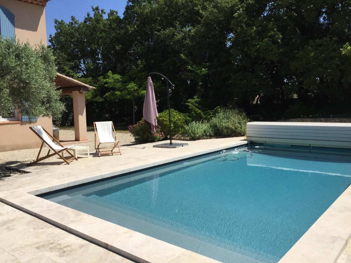 Villa Louanne Пертюи Екстериор снимка